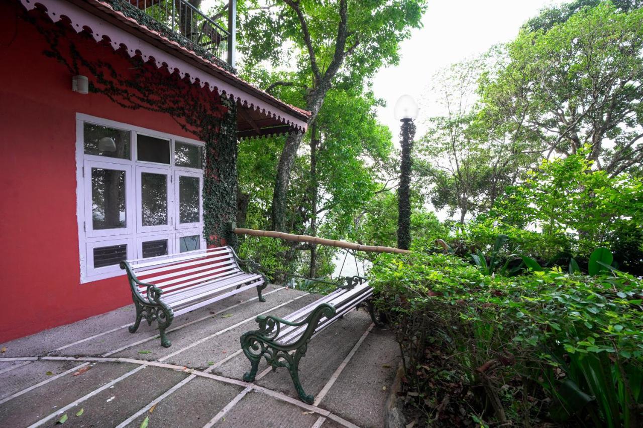 Tea Valley Resort, Munnar Exterior photo